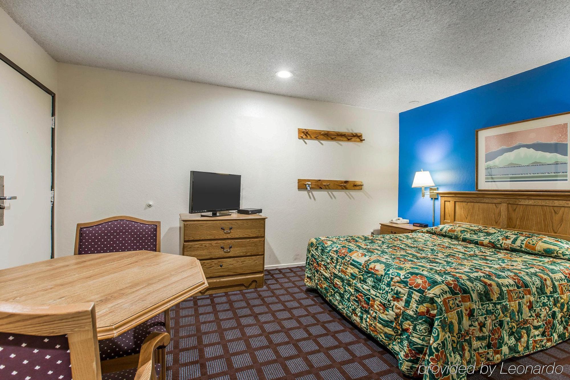 Rodeway Inn Wildwood Маммот Лейкс Экстерьер фото