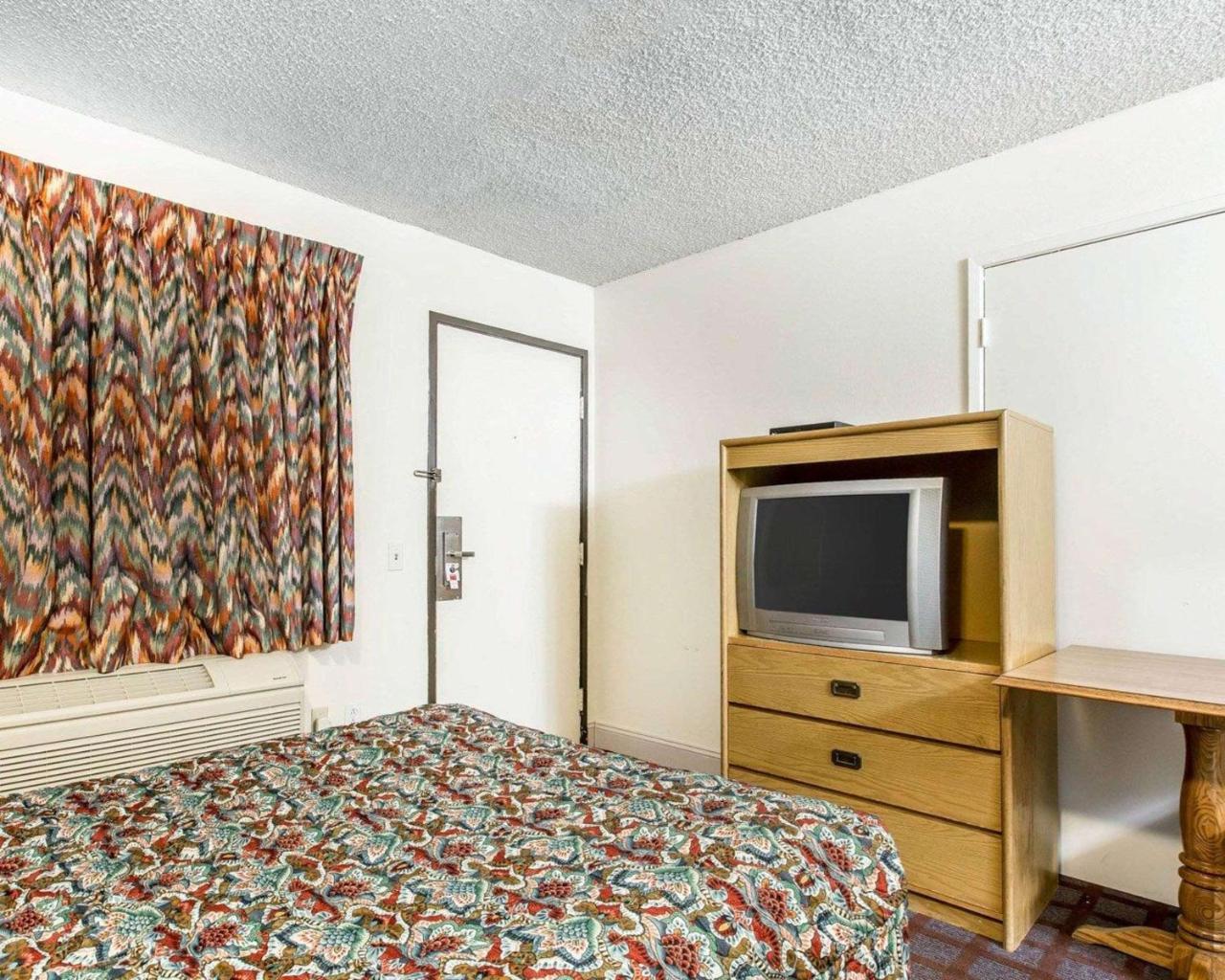 Rodeway Inn Wildwood Маммот Лейкс Экстерьер фото